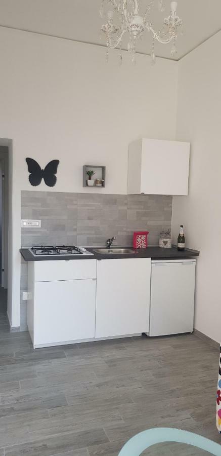 לינה וארוחת בוקר סלרנו Butterfly House מראה חיצוני תמונה