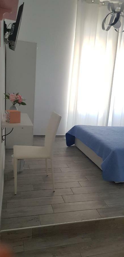 לינה וארוחת בוקר סלרנו Butterfly House מראה חיצוני תמונה